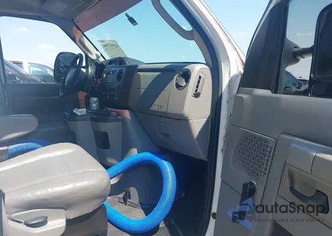 2011 Ford E-250 Commercial from USA, damaged, VIN 1FTNE2EL4BDA84826